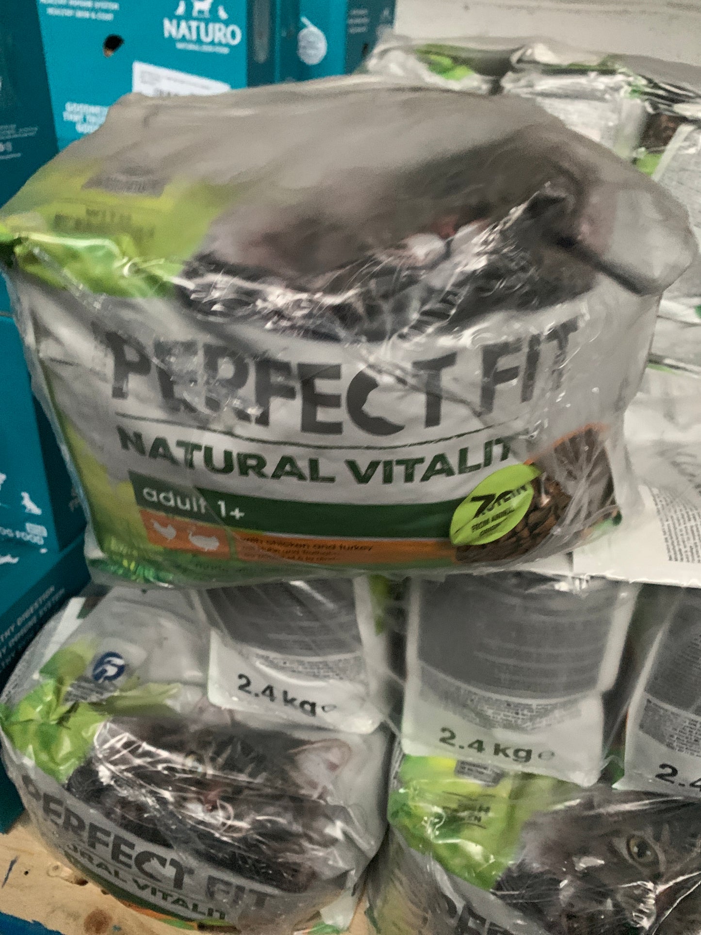 Perfect Fit Natural Vitality 2.4kg 3 pack