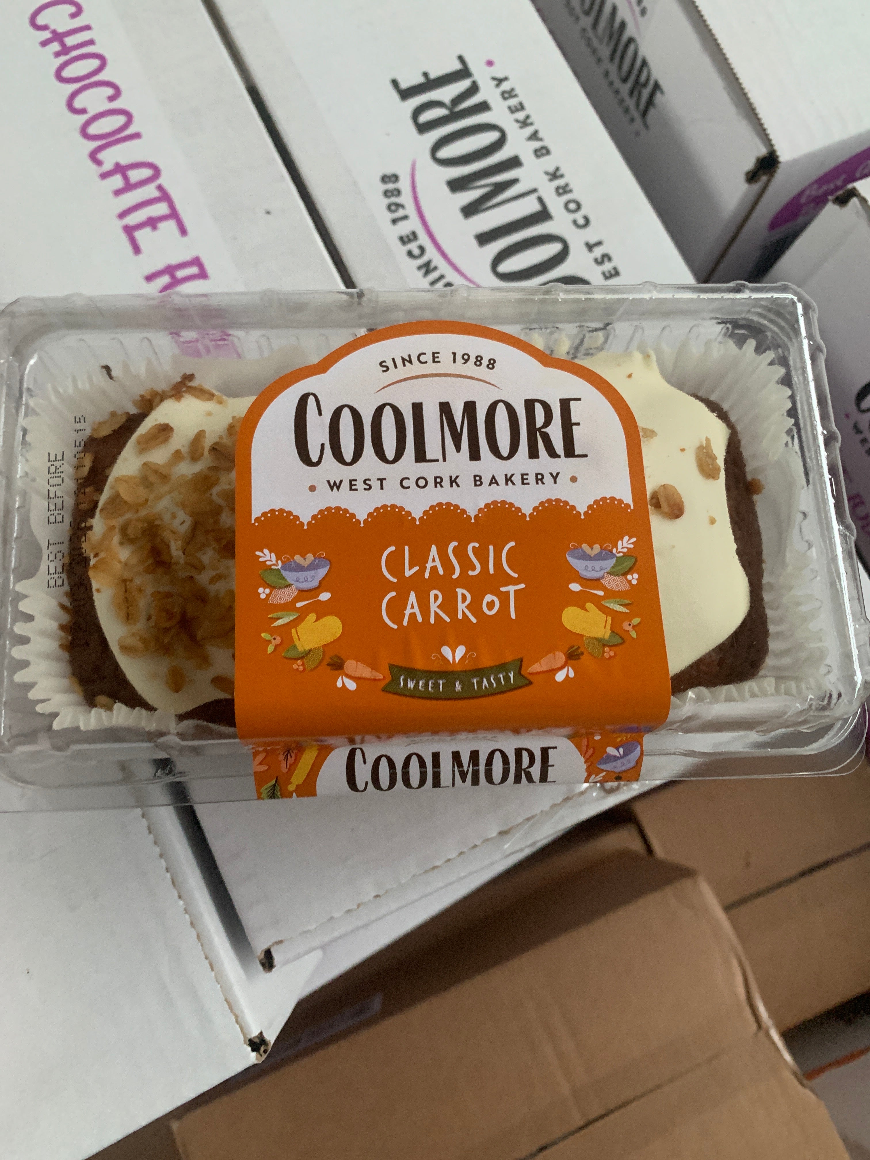 Coolmore carrot loaf cake 400g – Trollee